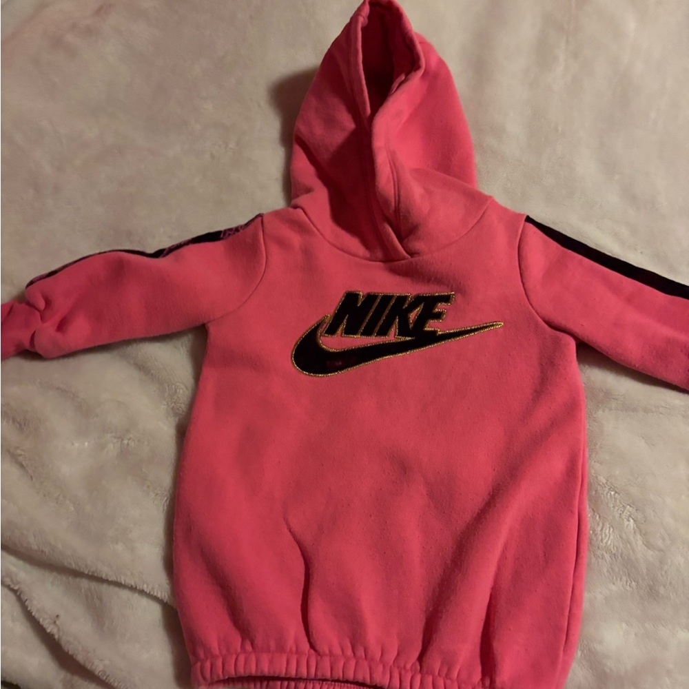 Nike girls Pink Hoodie in size 12 months.